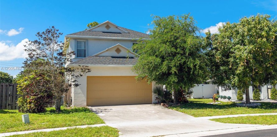 Villa ou maison à West Palm Beach, Floride 4 chambres, 190.17 m2 № 2071233