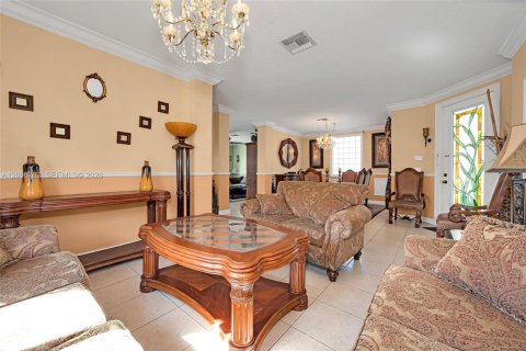 Villa ou maison à vendre à West Palm Beach, Floride: 4 chambres, 190.17 m2 № 2071233 - photo 8