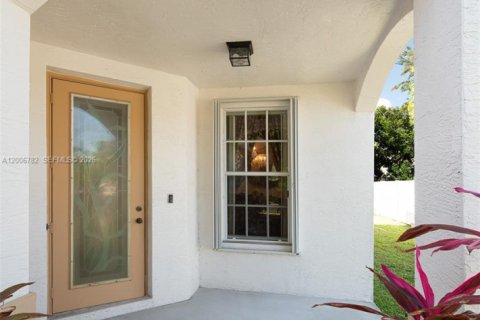 Villa ou maison à vendre à West Palm Beach, Floride: 4 chambres, 190.17 m2 № 2071233 - photo 27