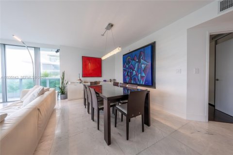 Condo in Surfside, Florida, 3 bedrooms № 2169982 - photo 8