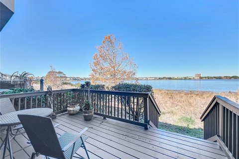 Adosado en venta en Orlando, Florida, 3 dormitorios, 253.62 m2 № 1535117 - foto 2