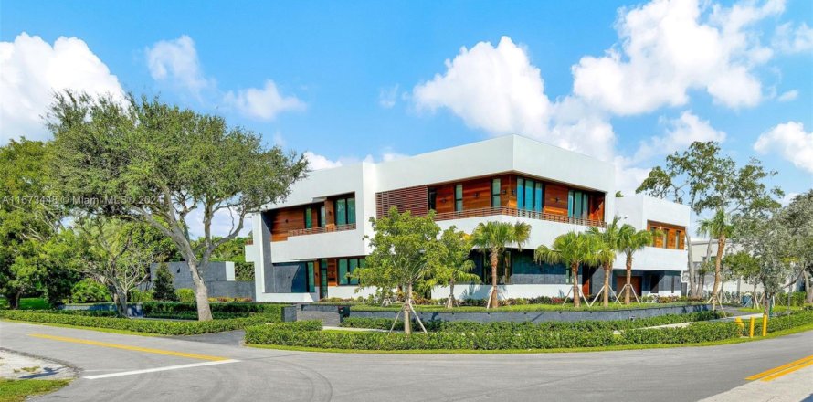 Villa ou maison à Miami Shores, Floride 6 chambres, 629.69 m2 № 1861048