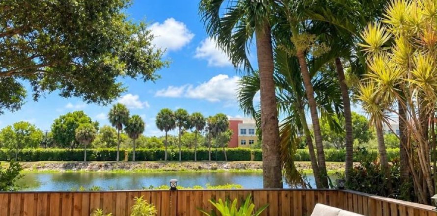 Condo in Delray Beach, Florida, 2 bedrooms № 2389960