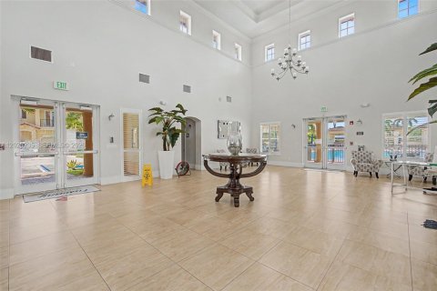 Adosado en venta en Miami, Florida, 4 dormitorios, 165.37 m2 № 2186302 - foto 20