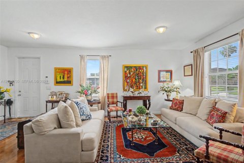 Adosado en venta en Miami, Florida, 4 dormitorios, 165.37 m2 № 2186302 - foto 3