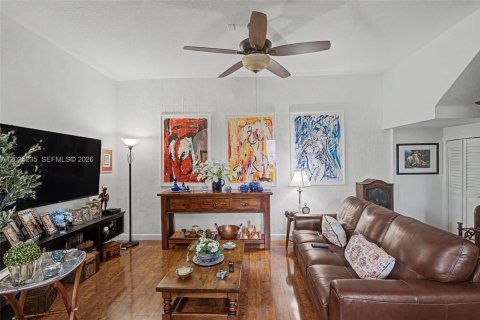 Adosado en venta en Miami, Florida, 4 dormitorios, 165.37 m2 № 2186302 - foto 5