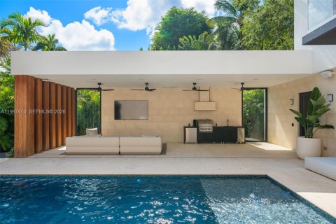Купить виллу или дом в Майами, Флорида 5 спален, 390.93м2, № 2048966 - фото 5