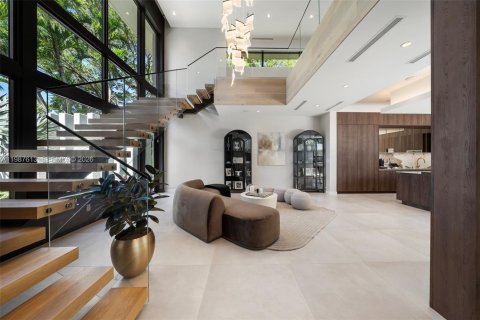 Купить виллу или дом в Майами, Флорида 5 спален, 390.93м2, № 2048966 - фото 24