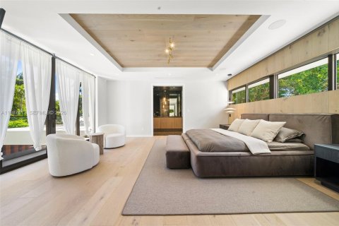 Купить виллу или дом в Майами, Флорида 5 спален, 390.93м2, № 2048966 - фото 16