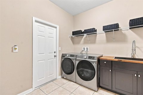 Villa ou maison à vendre à Spring Hill, Floride: 5 chambres, 328.04 m2 № 2347730 - photo 24