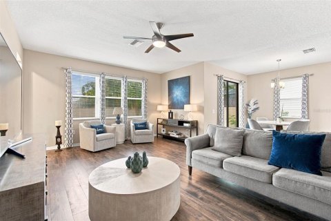 Villa ou maison à vendre à Spring Hill, Floride: 5 chambres, 328.04 m2 № 2347730 - photo 4