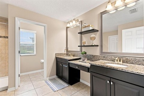 Villa ou maison à vendre à Spring Hill, Floride: 5 chambres, 328.04 m2 № 2347730 - photo 16