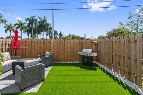 Touwnhouse à Homestead, Floride 4 chambres, 169.08 m2 № 2060222