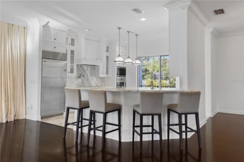 House in Saint Petersburg, Florida 5 bedrooms, 288.93 sq.m. № 1718628 - photo 21
