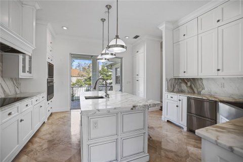 House in Saint Petersburg, Florida 5 bedrooms, 288.93 sq.m. № 1718628 - photo 24