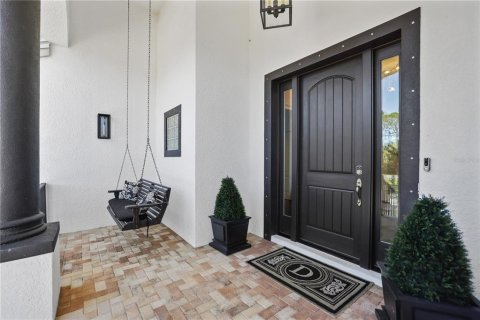 House in Saint Petersburg, Florida 5 bedrooms, 288.93 sq.m. № 1718628 - photo 8