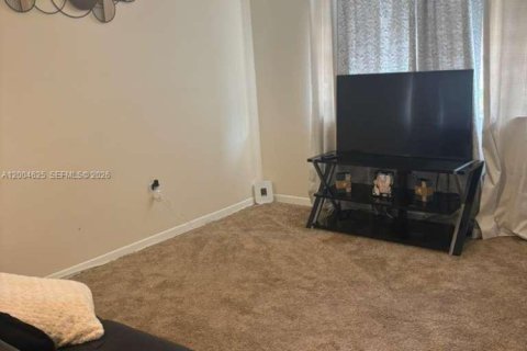 Condo in Clearwater, Florida, 2 bedrooms  № 2069534 - photo 6