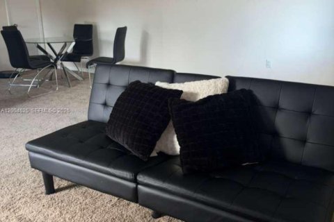 Condo in Clearwater, Florida, 2 bedrooms  № 2069534 - photo 4