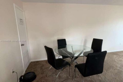 Condo in Clearwater, Florida, 2 bedrooms  № 2069534 - photo 3