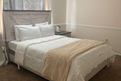 Condo in Clearwater, Florida, 2 bedrooms  № 2069534