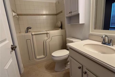 House in Bradenton, Florida 2 bedrooms, 144.74 sq.m. № 1884710 - photo 14