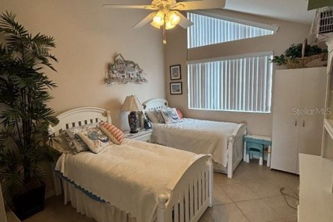 Casa en venta en Madeira Beach, Florida, 4 dormitorios, 215.81 m2 № 1894853 - foto 6