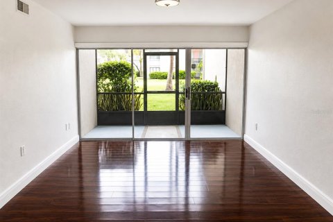 Copropriété à louer à Orlando, Floride: 2 chambres, 76.92 m2 № 2149893 - photo 5