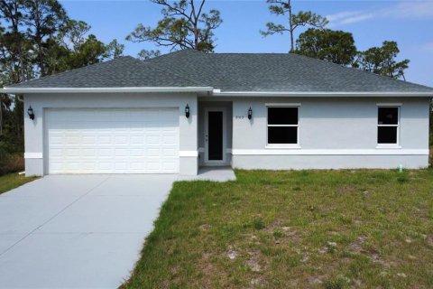 Casa en venta en Port Charlotte, Florida, 3 dormitorios, 125.79 m2 № 1644124 - foto 1