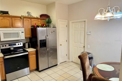 Touwnhouse à vendre à Tampa, Floride: 2 chambres, 157.19 m2 № 1905806 - photo 5
