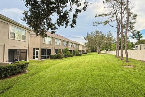 Touwnhouse à vendre à Tampa, Floride: 2 chambres, 157.19 m2 № 1905806 - photo 3
