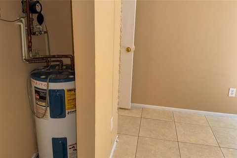 Commercial property in Sarasota, Florida 2 bedrooms, 70.33 sq.m. № 2396847 - photo 24