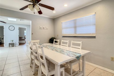 Villa ou maison à vendre à Sarasota, Floride: 4 chambres, 199.55 m2 № 1444057 - photo 18