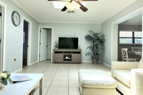 Villa ou maison à vendre à Sarasota, Floride: 4 chambres, 199.55 m2 № 1444057 - photo 8