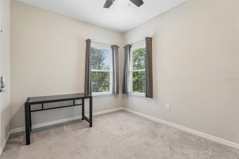 Townhouse in Oviedo, Florida 3 bedrooms, 136.75 sq.m. № 2108017 - photo 12
