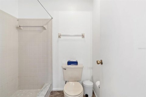 Townhouse in Treasure Island, Florida 2 bedrooms, 85.47 sq.m. № 2112025 - photo 14