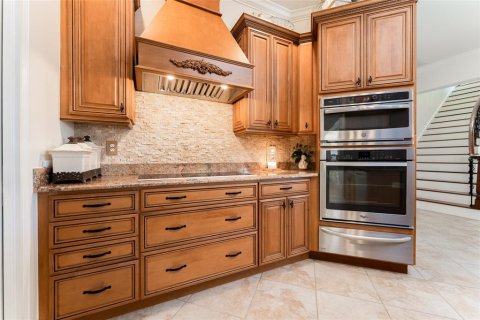 House in Port Charlotte, Florida 4 bedrooms, 330.55 sq.m. № 2419088 - photo 17