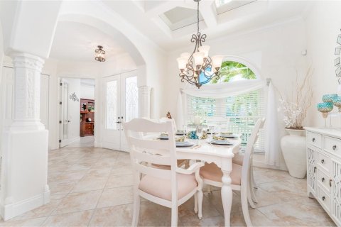 House in Port Charlotte, Florida 4 bedrooms, 330.55 sq.m. № 2419088 - photo 14