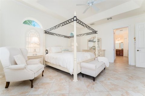 House in Port Charlotte, Florida 4 bedrooms, 330.55 sq.m. № 2419088 - photo 25