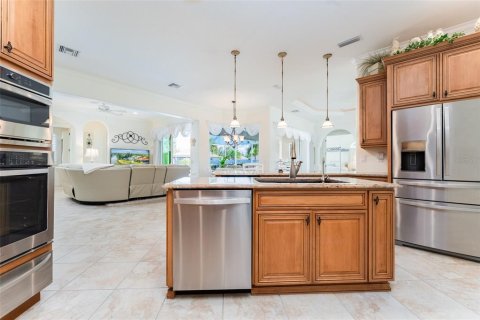 House in Port Charlotte, Florida 4 bedrooms, 330.55 sq.m. № 2419088 - photo 18