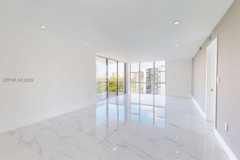 Снять в аренду кондоминиум в Авентура, Флорида 2 спальни, 106.19м2, № 2004025 - фото 6