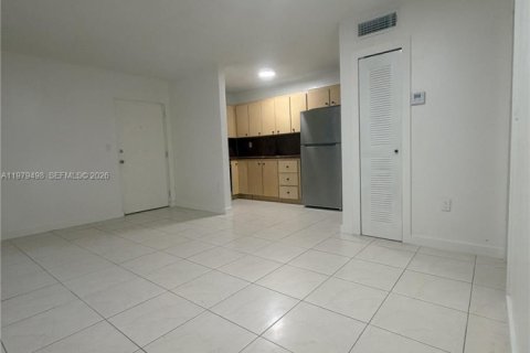 Copropriété à louer à Miami, Floride: 1 chambre, 46.08 m2 № 2046088 - photo 9