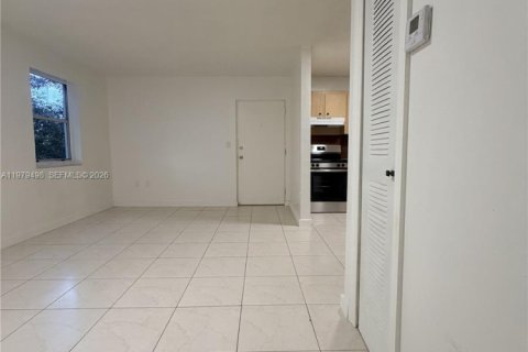 Copropriété à louer à Miami, Floride: 1 chambre, 46.08 m2 № 2046088 - photo 10