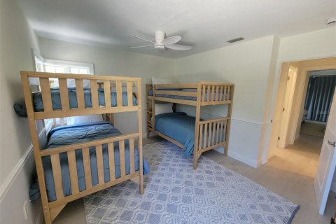 House in Sarasota, Florida 3 bedrooms, 127.93 sq.m. № 2120197 - photo 21