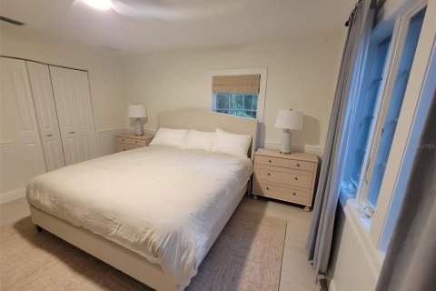 House in Sarasota, Florida 3 bedrooms, 127.93 sq.m. № 2120197 - photo 18
