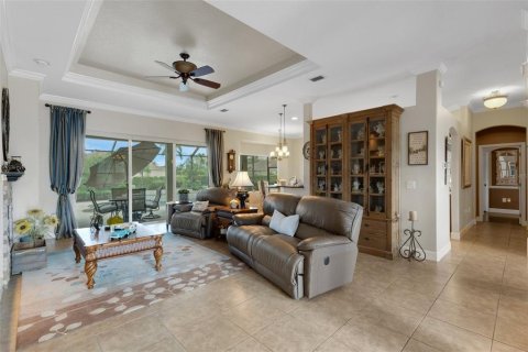 Villa ou maison à vendre à Bradenton, Floride: 3 chambres, 242.38 m2 № 1721205 - photo 8