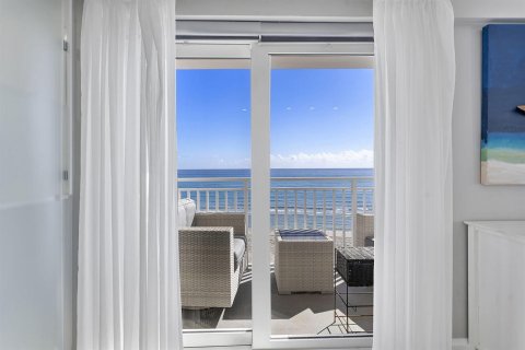 Copropriété à vendre à Highland Beach, Floride: 2 chambres, 102.19 m2 № 2184117 - photo 3