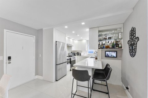 Copropriété à vendre à Highland Beach, Floride: 2 chambres, 102.19 m2 № 2184117 - photo 16