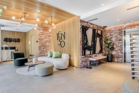 Condo in Miami Beach, Florida, 1 bedroom  № 2012588 - photo 30