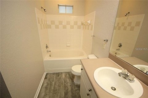 Copropriété à louer à Tampa, Floride: 2 chambres, 98.1 m2 № 2381147 - photo 15