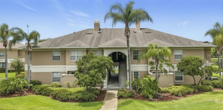 Condo in Winter Haven, Florida, 2 bedrooms № 2237774